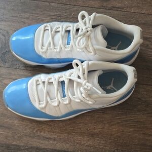 Nike Air Jordan Retro 11 Low UNC University Blue Pre-Owned Size 11